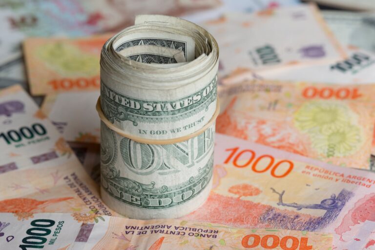 Dólar hoy, dólar blue hoy: a cuánto cotiza este lunes 10 de febrero