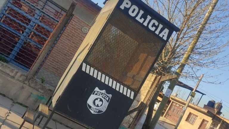 En Alto Comedero, la policía no acude a los llamados de auxilio «porque no hay personal»
