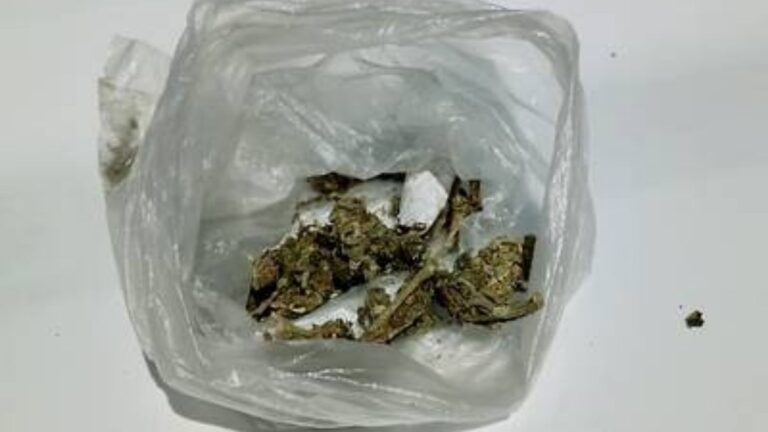 Un preso jujeño «caminaba raro» y le encontraron marihuana dentro del recto