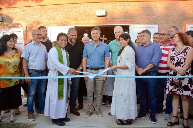 El gobernador Zdero inauguró la nueva Capilla Nuestra Sra. de Guadalupe en Resistencia