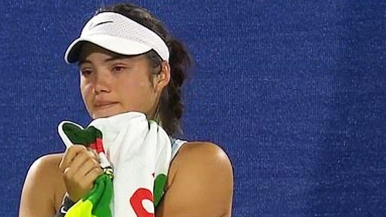 Dubái: Emma Raducanu fue acosada en pleno partido y terminó llorando