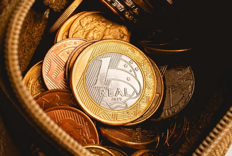 Real hoy: a cuánto cotiza la moneda brasilera oficial y blue este sábado 22 de febrero