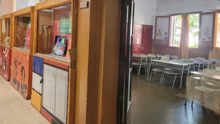 Vuelta a clases conflictiva: gremios de paro y gobierno con amenazas de descuentos