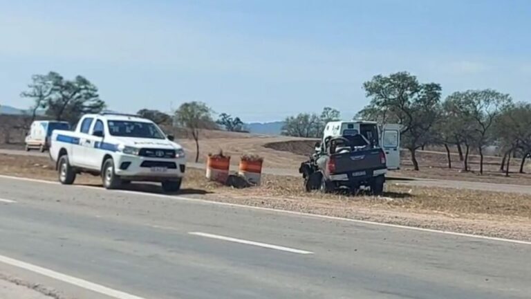 Choque entre una camioneta y un camión dejó a un hombre en estado crítico