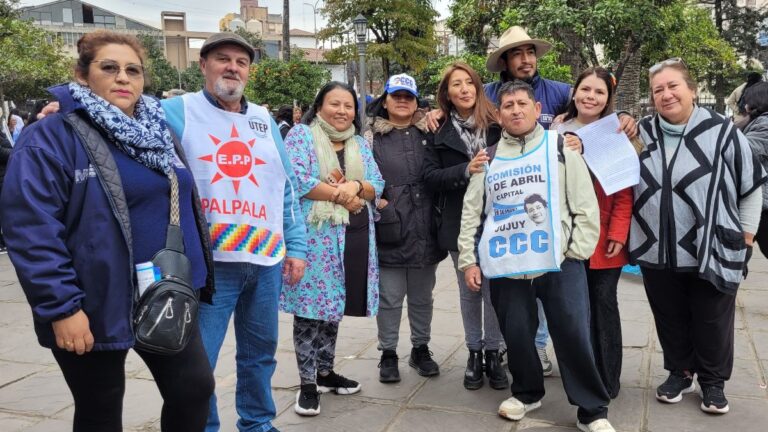 Organizaciones sociales reclamaron pidiendo por «pan y trabajo»