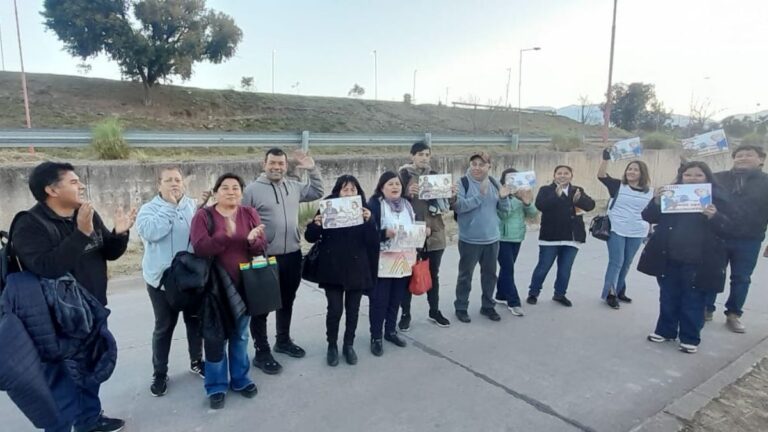 Malestar docente: reuniones puertas adentro, reclamos puertas afuera