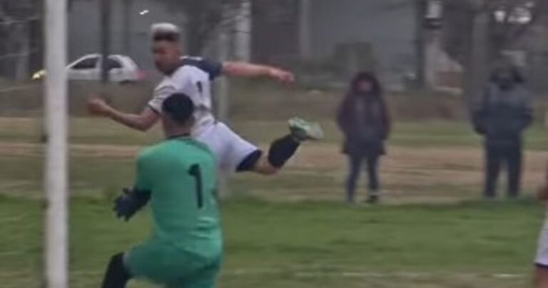 Video: el insólito gol olímpico y de caño que hubo en el Promocional Amateur
