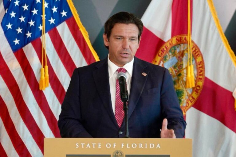 La nueva asignatura que llegará a las escuelas de Florida en 2026, tras una ley firmada por Ron DeSantis
