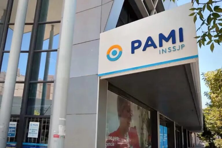 Denuncian sobreprecios en PAMI en la compra de lentes intraoculares