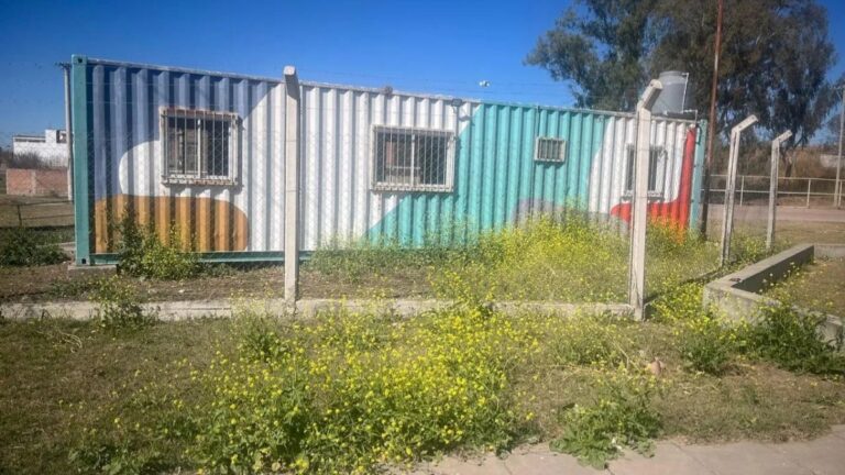 Alto Comedero: se instaló un container «para la foto» y después se lo abandonó