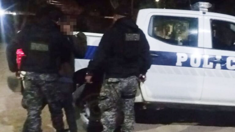 Detuvieron a un hombre con envoltorios de droga en San Pedro