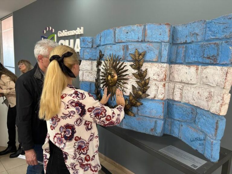 Se inauguró la obra Patria de Carlos Pallarols en la Casa de Gobierno