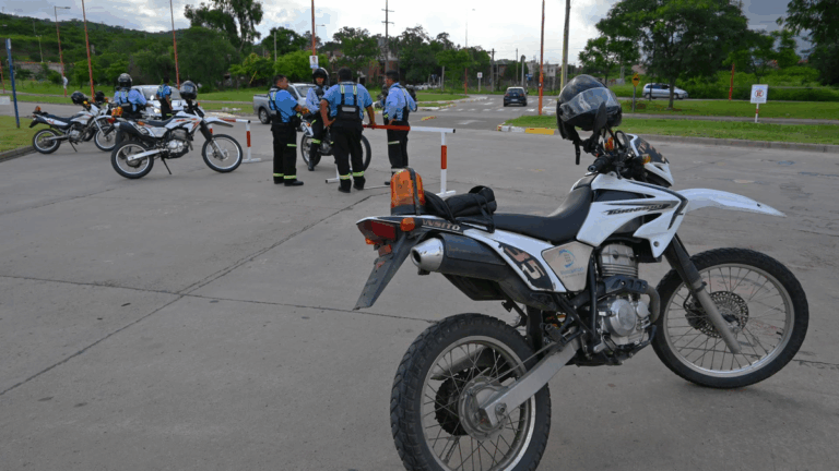 Inspectores de tránsito dejarán de controlar el estacionamiento tarifado