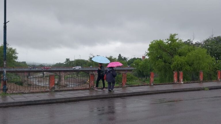 Llovió y refrescó en la ciudad: cómo seguirá el tiempo
