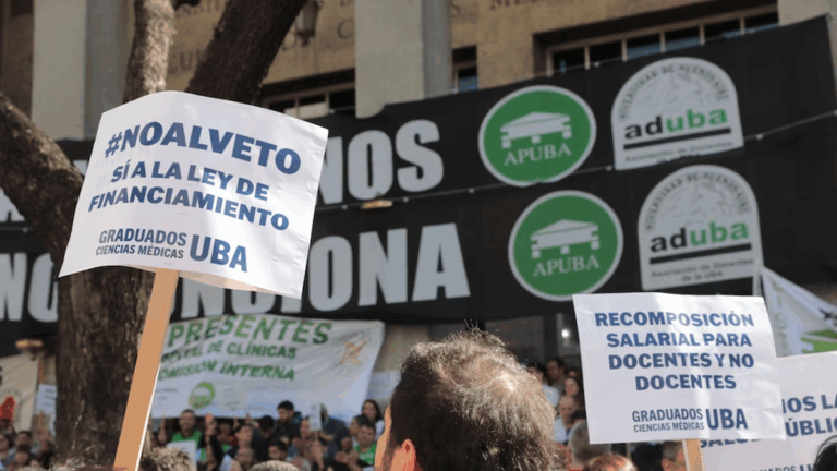 Docentes universitarios van a paro, en rechazo al veto a la ley de financiamiento