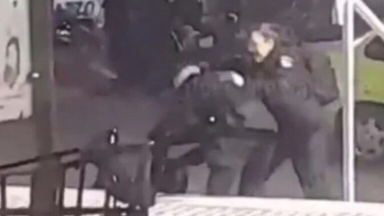 Dos mujeres policías a los golpes en una comisaría jujeña: salían con el mismo oficial