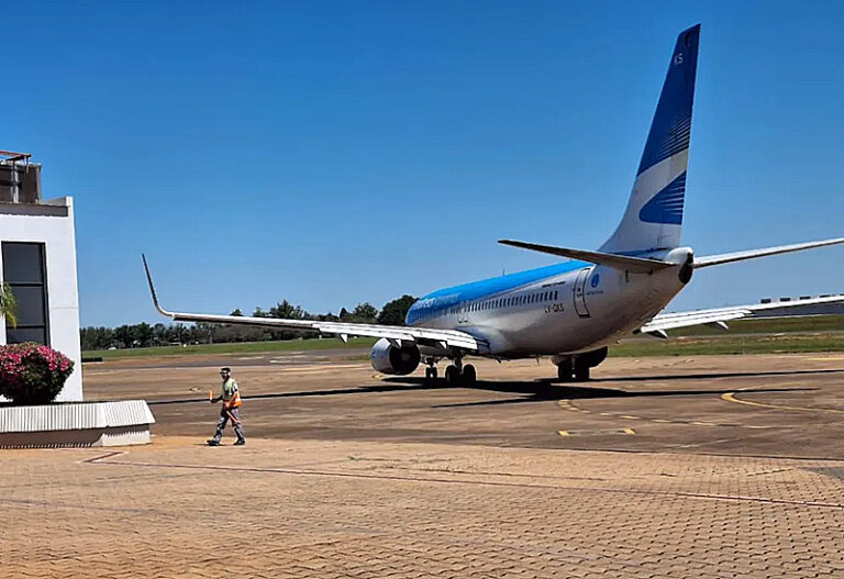 Aeropuerto de Posadas: Avión de Aerolíneas no pudo levantar vuelo y se canceló el viaje