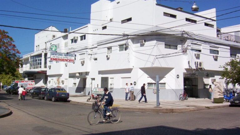 Realizan allanamientos en tres sanatorios de Resistencia por casos de mala praxis