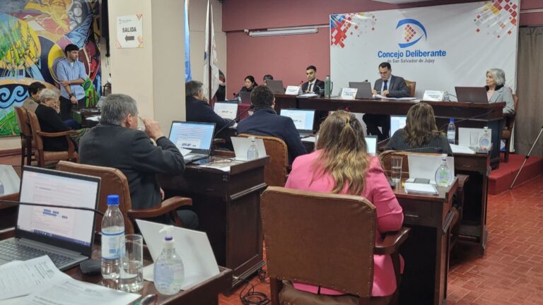 «Privilegios y connivencia»: cuestionan exención impositiva a diario local