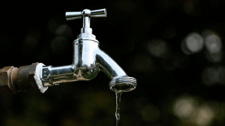 Cortes de agua en varios sectores de Alto Comedero