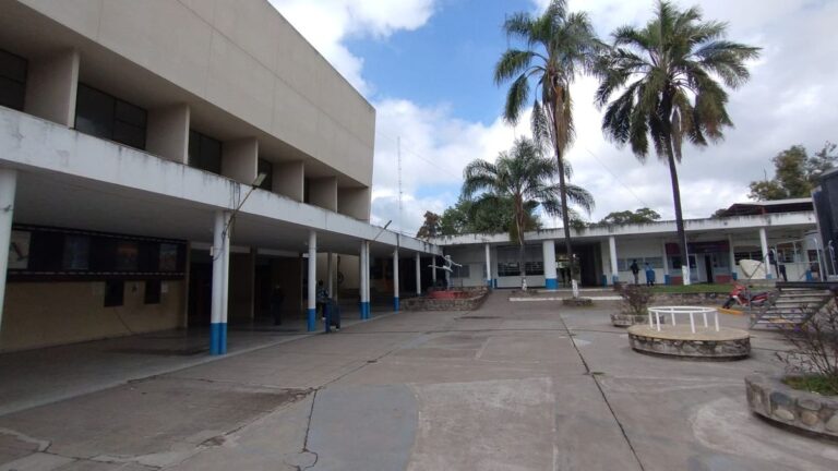 Vecinos dicen que la Municipalidad de Palpalá funciona como una empresa privada