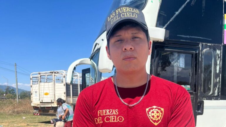 Jóvenes palpaleños viajan a Buenos Aires para apoyar a Milei