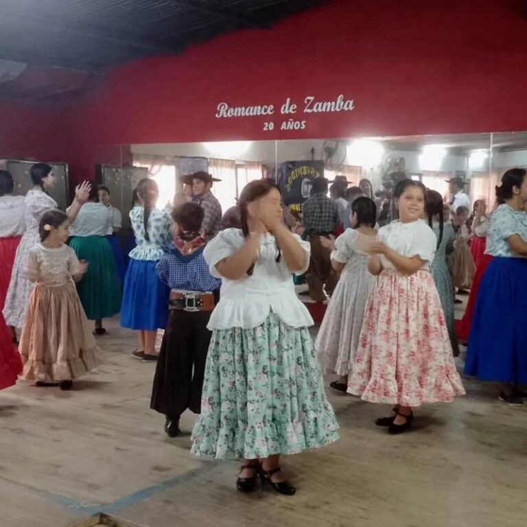 Escuela Romance de Zamba denunció la ocupación de su predio