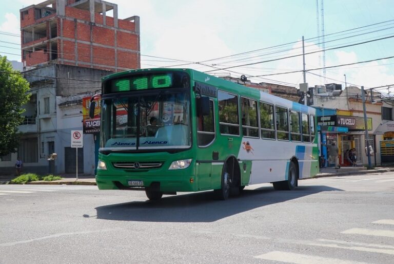 La UTA Chaco amenaza con un paro de colectivos si no pagan hoy los sueldos