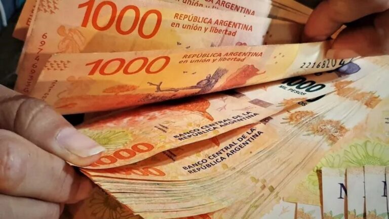 Pagó 600 mil pesos para liberar a su hijo detenido por narcomenudeo: era una estafa