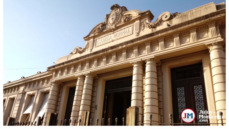 Quejas por el monto de la cooperadora en la Escuela Normal: $100.000 por alumno