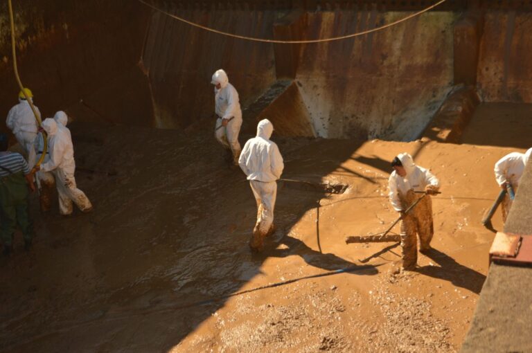 Limpiaron decantadores en la planta potabilizadora para mejorar el servicio en el Gran Resistencia