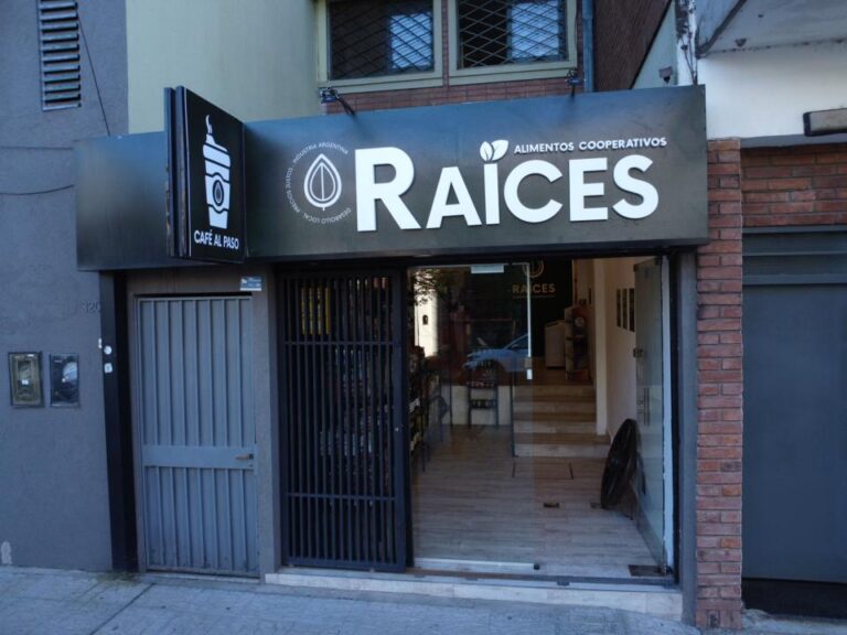 Raíces, el espacio de alimentos cooperativos que inaugura su local en Resistencia