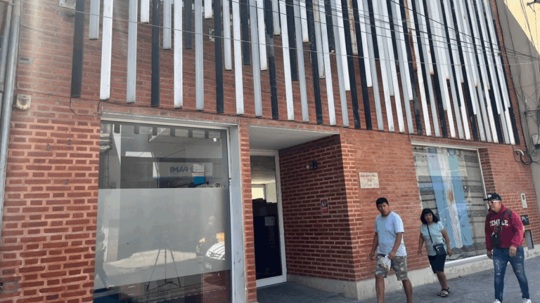 Vuelven las quejas a la Escuela de Música: falta de iluminación perjudica a los alumnos