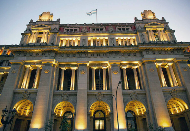 La Corte Suprema rechazó que se presenten candidaturas para cargos públicos sin afiliación partidaria