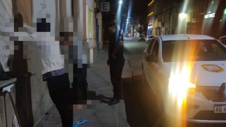 Dos hombres con antecedentes fueron detenidos intentando entrar a una vivienda
