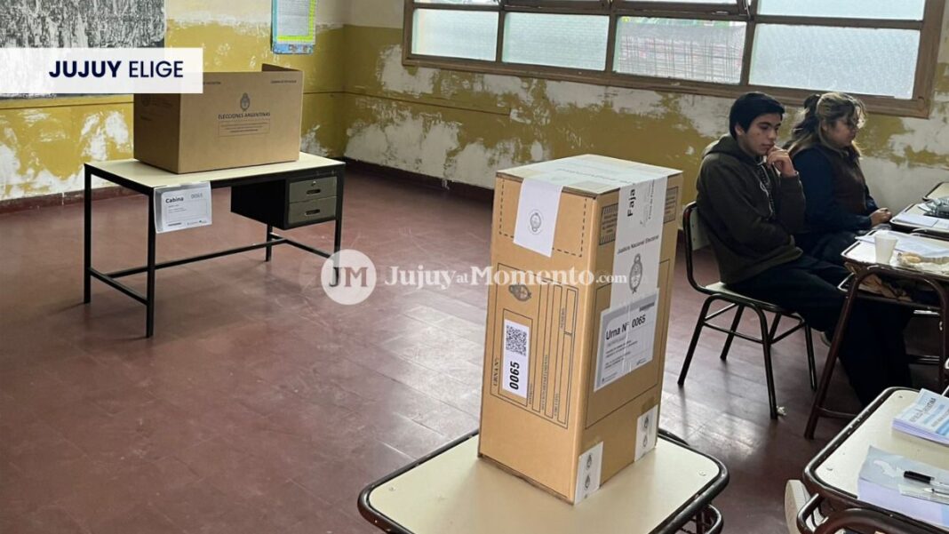 2301257-abrieron-las-escuelas-y-comenzaron-las-elecciones-legislativas