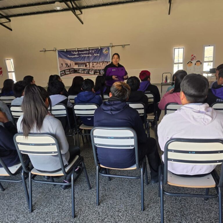 Talleres participativos sobre violencia de género en escuelas de la Puna