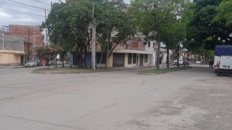 Cámara apagada, barrio olvidado: el reclamo de vecinos de Mariano Moreno
