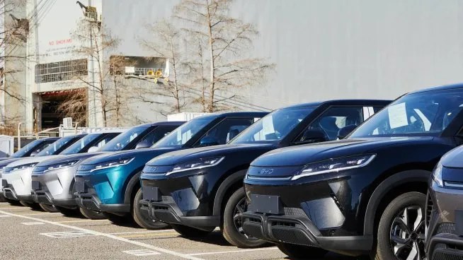 2310191-autos-electricos-sin-arancel-gobierno-define-el-cupo-2026-para-importar-vehiculos-hibridos