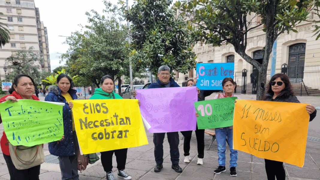 2321869-crece-el-reclamo-trabajadores-del-servicio-penitenciario-siguen-sin-cobrar-sus-sueldos