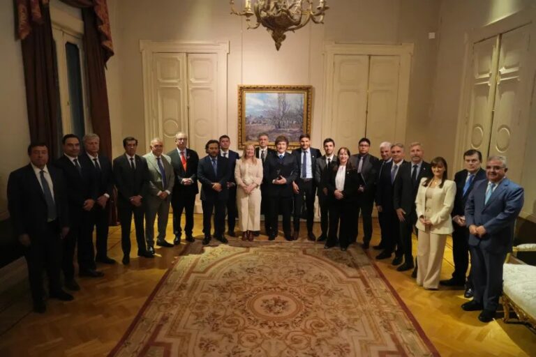 Milei se reunió con Gobernadores en busca de consenso para el presupuesto 2026 y reformas estructurales