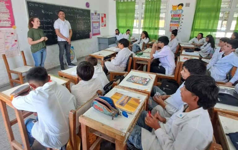Charlas sobre alimentación saludable en escuelas de Machagai
