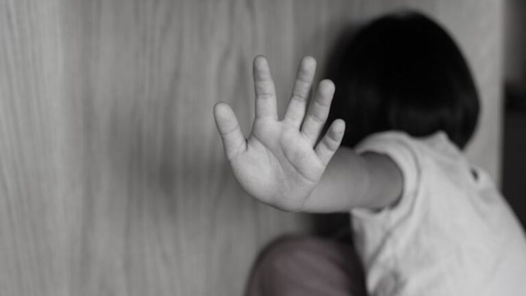 Agravan la causa y amplían la prisión preventiva del empresario acusado de abuso sexual