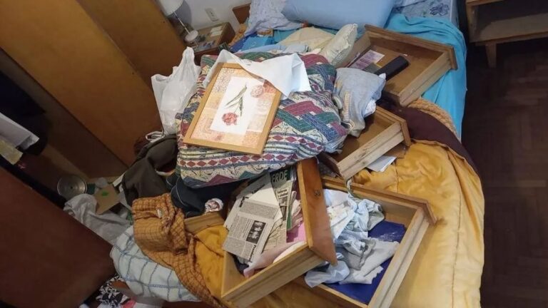 Se ausentó de su casa por trabajo y delincuentes lo desvalijaron