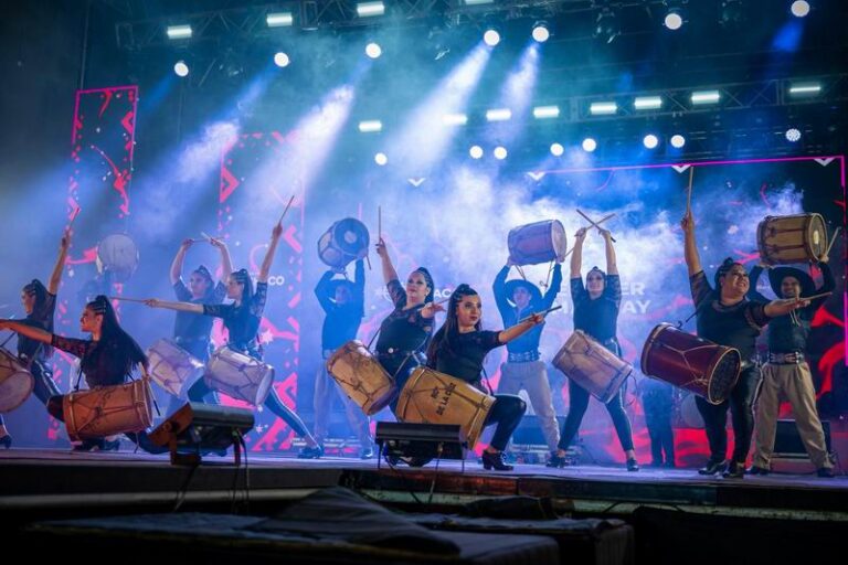 Masiva convocatoria en el cierre de Chaco Vibra en el Parque 2 de Febrero