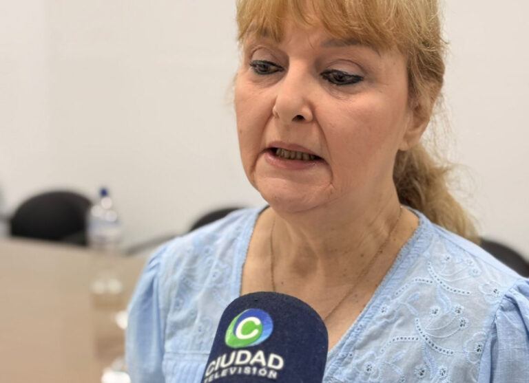 Docentes se suman a la caravana de trabajadores estatales: Estamos en un camino de reducción de los sueldos