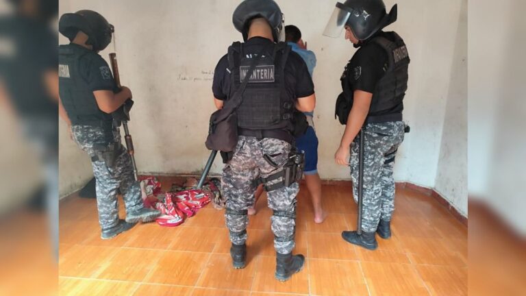 Un joven entró a una casa para consumir drogas y se durmió en el lugar