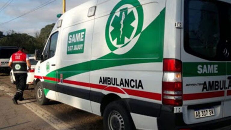 Motociclista en grave estado luego de colisionar contra un colectivo