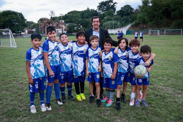 Sadir inauguró sistema lumínico en Club Gimnasia y Tiro