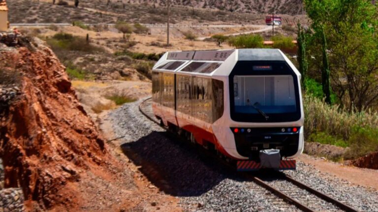 Después del servicio de mantenimiento, vuelve a funcionar el Tren turístico